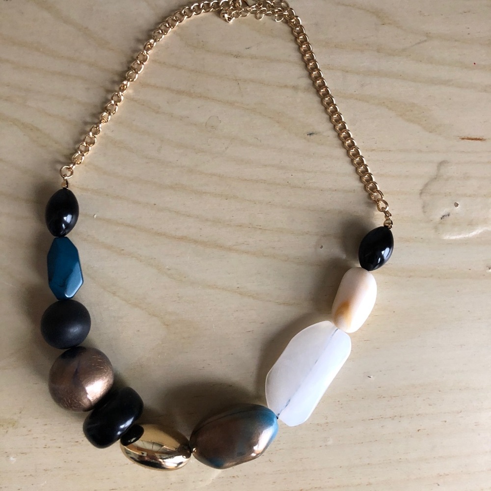 Brand new necklace
